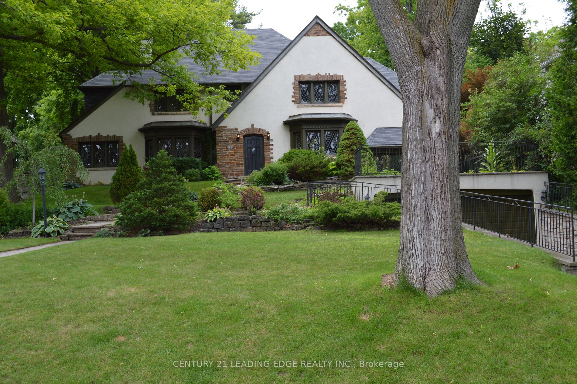 104 Glengowan Rd