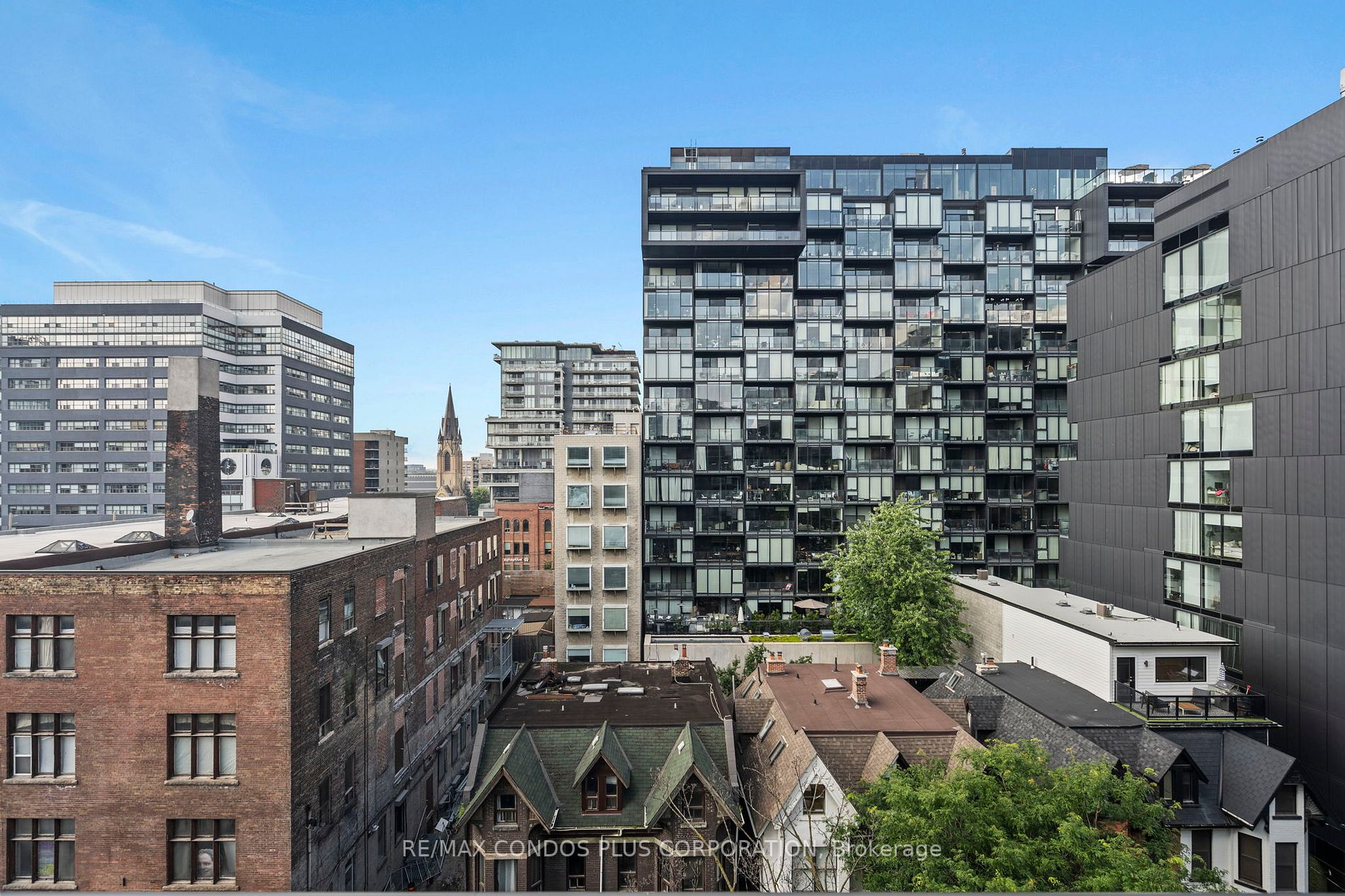 55 Stewart St, #810
