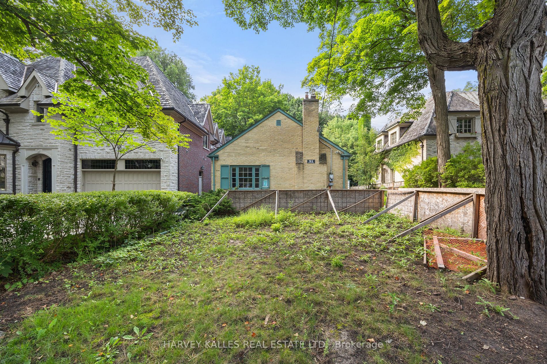 91 Donwoods Dr