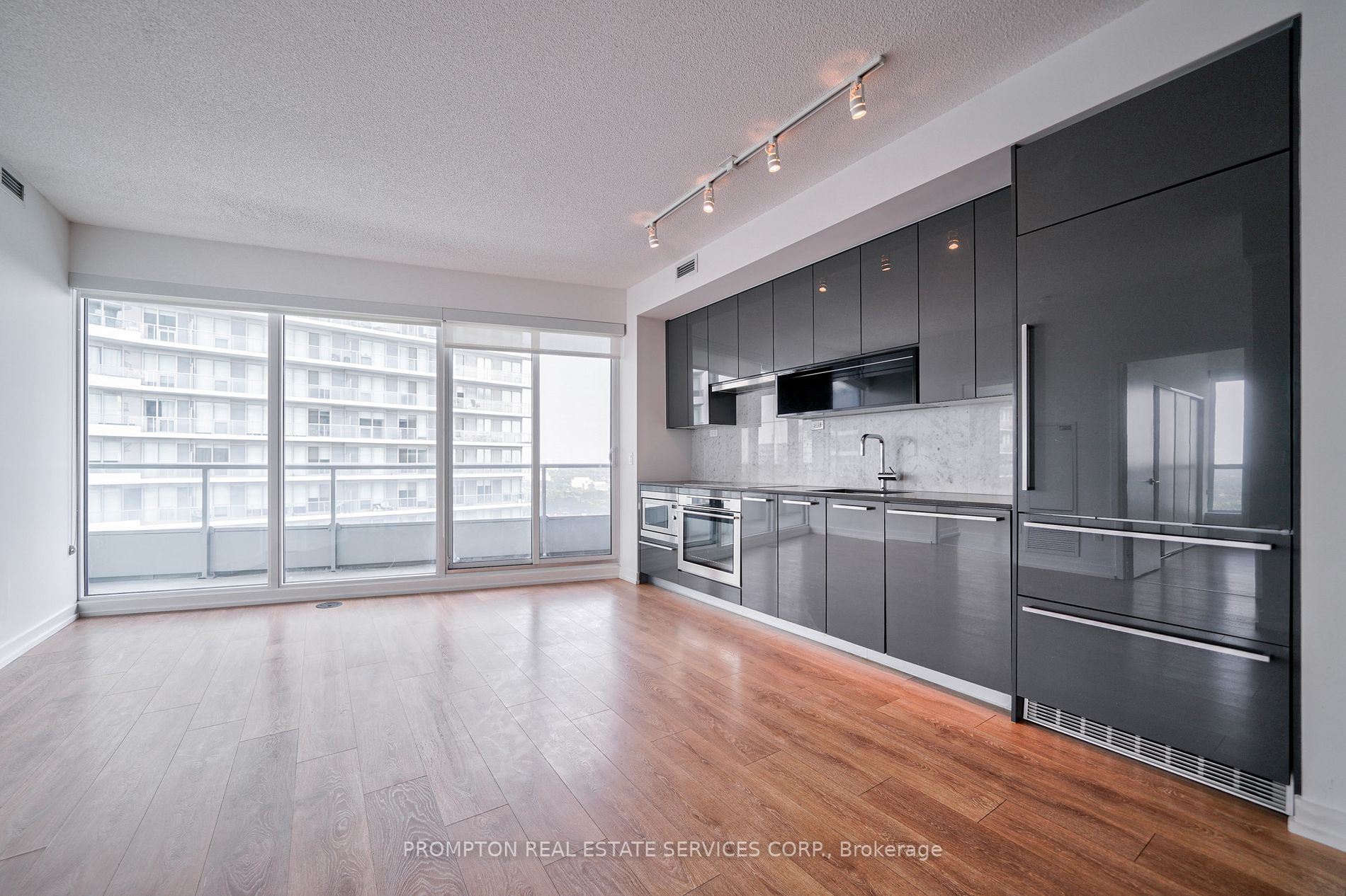 115 Mcmahon Dr, #2505