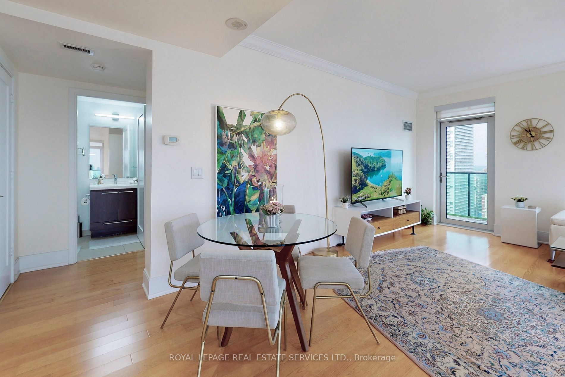70 Roehampton Ave, #2214