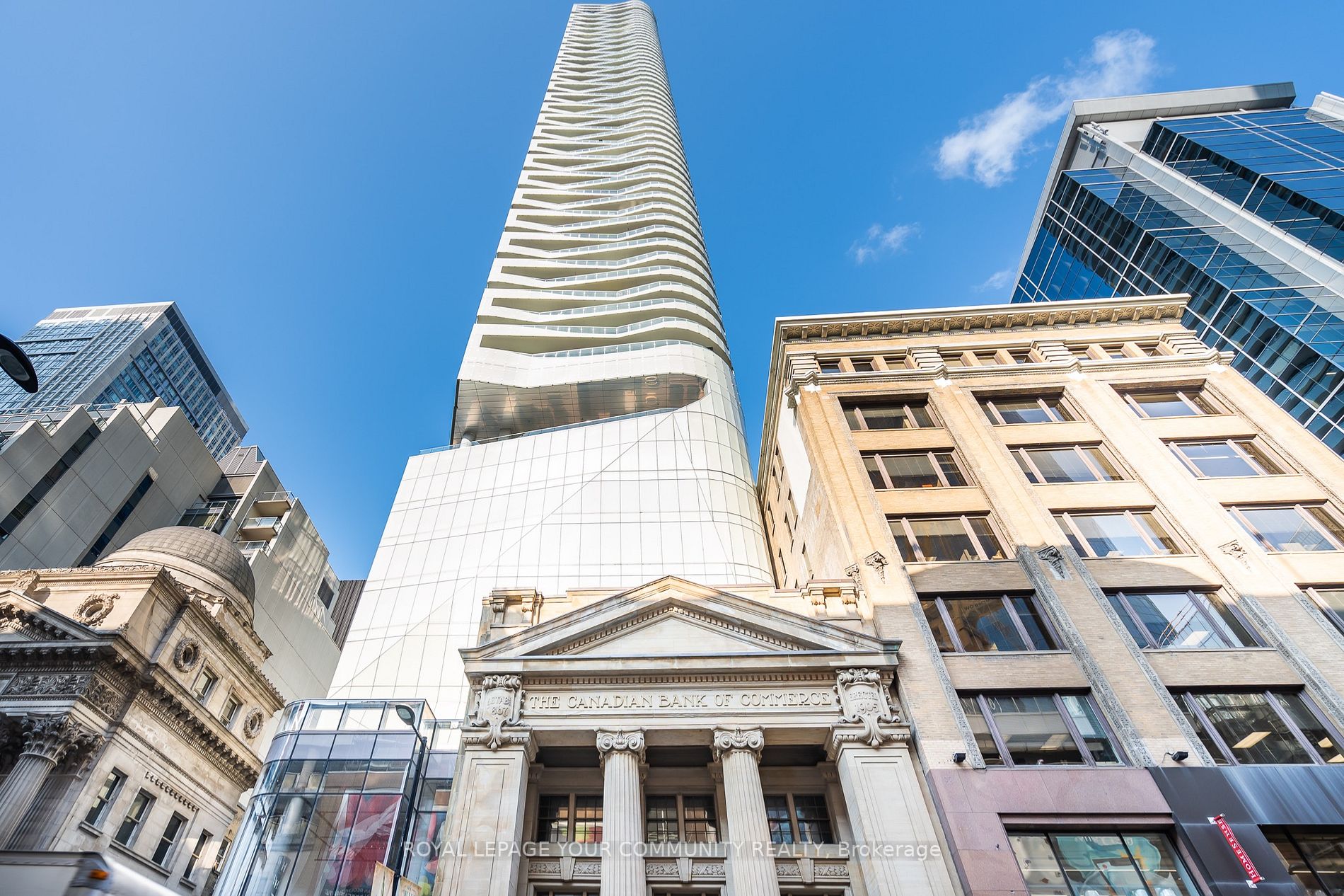 197 Yonge St E, #1404