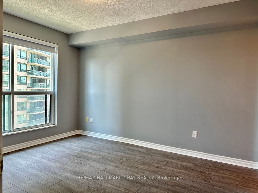 7 Lorraine Drive, #706