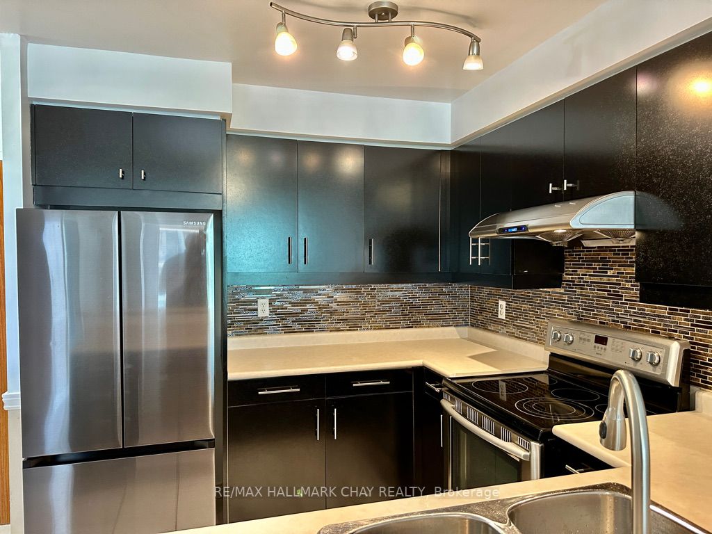 7 Lorraine Drive, #706