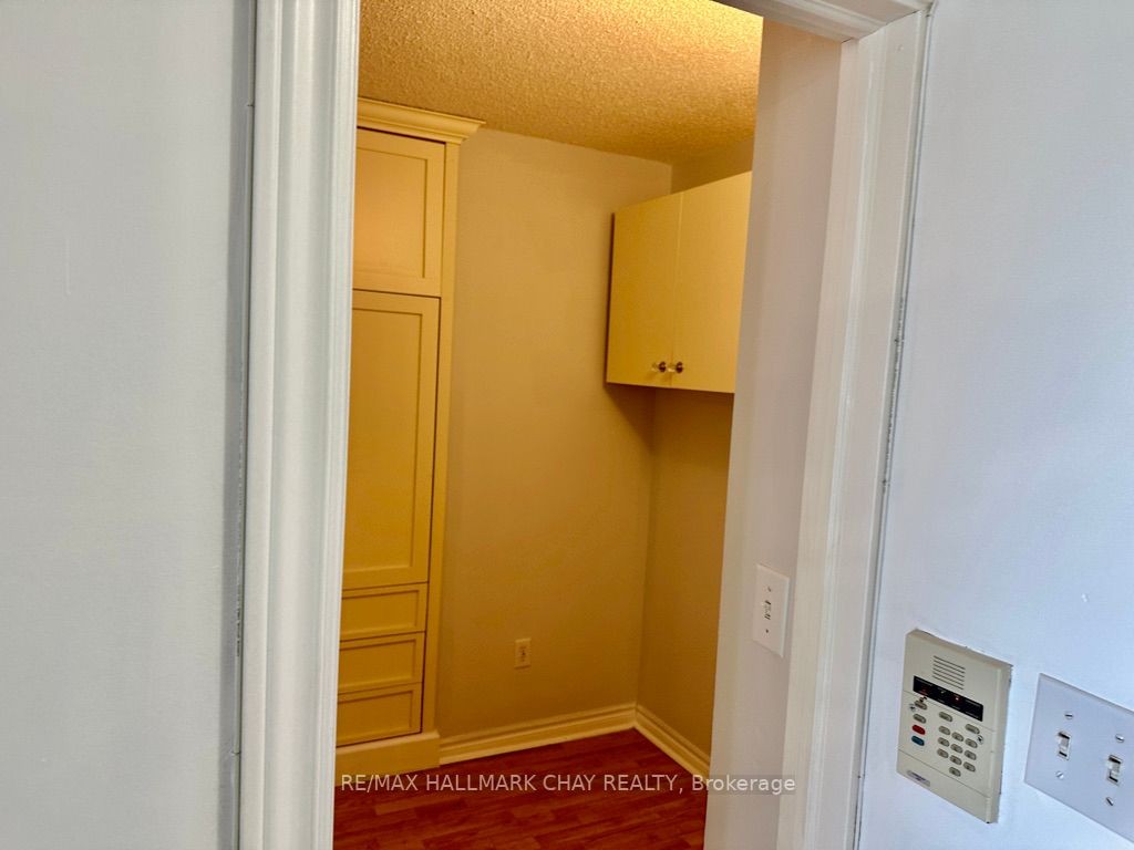 7 Lorraine Drive, #706