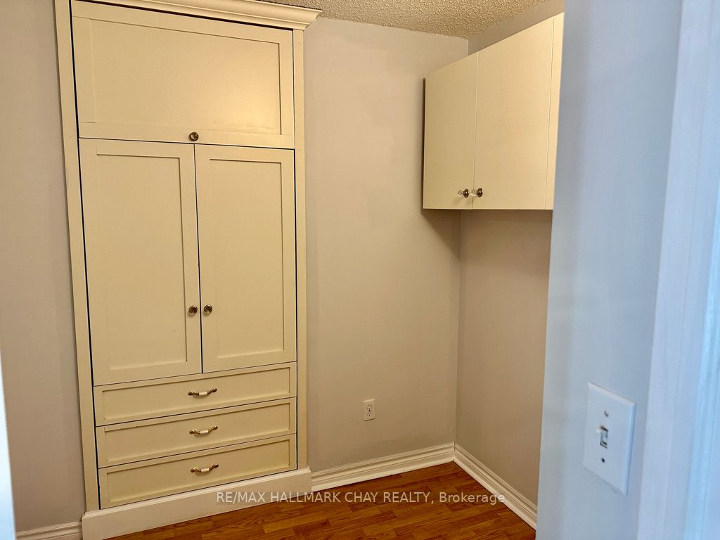 7 Lorraine Drive, #706
