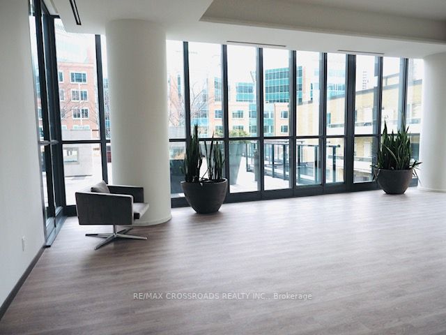 101 Charles St E, #3206
