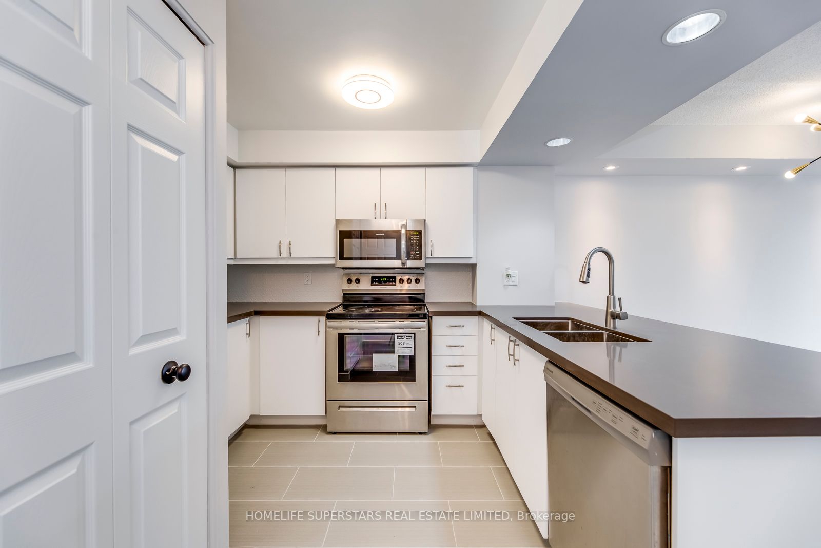 801 King St, #818