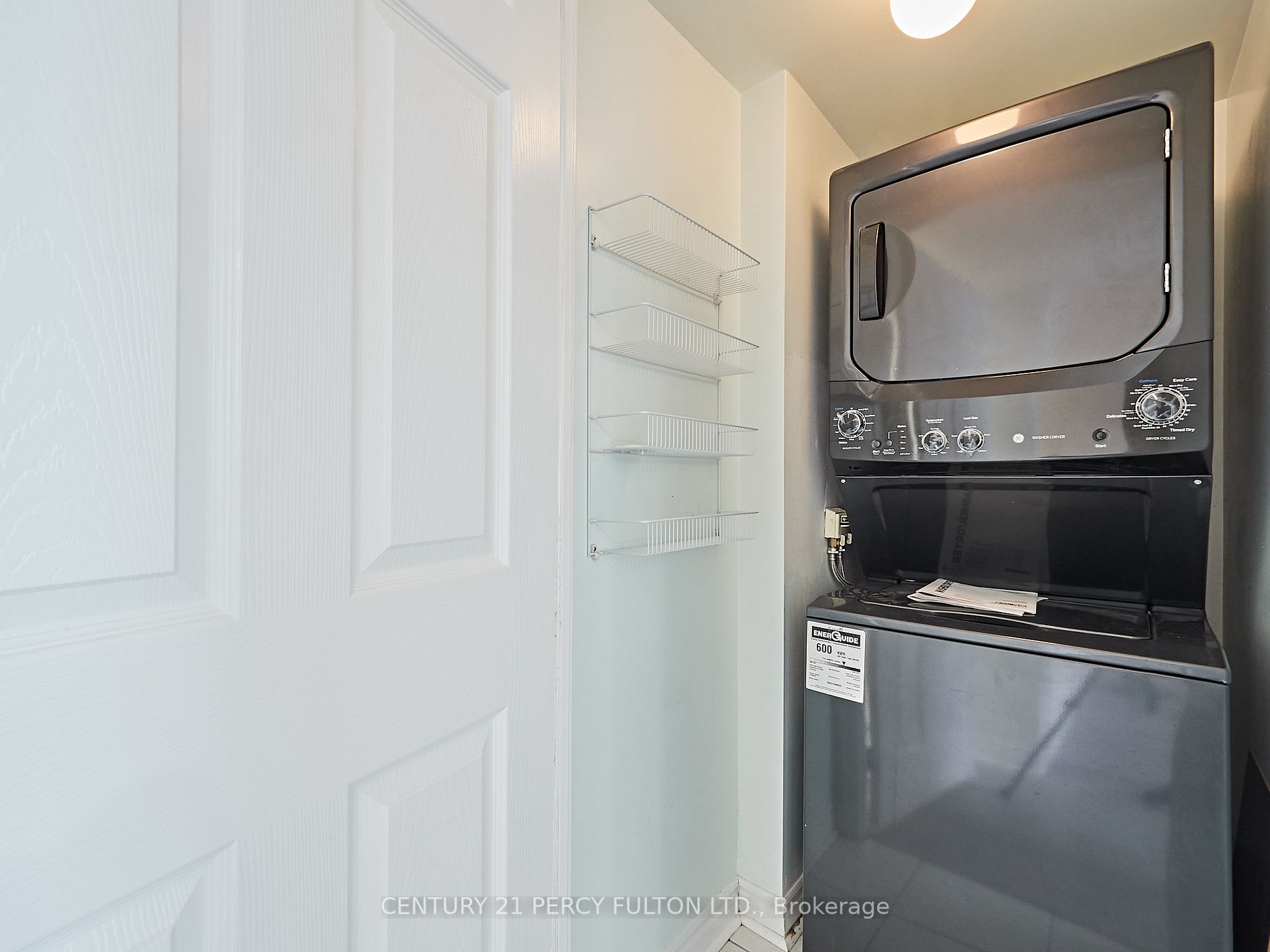 18 Kenaston Gdns, #906