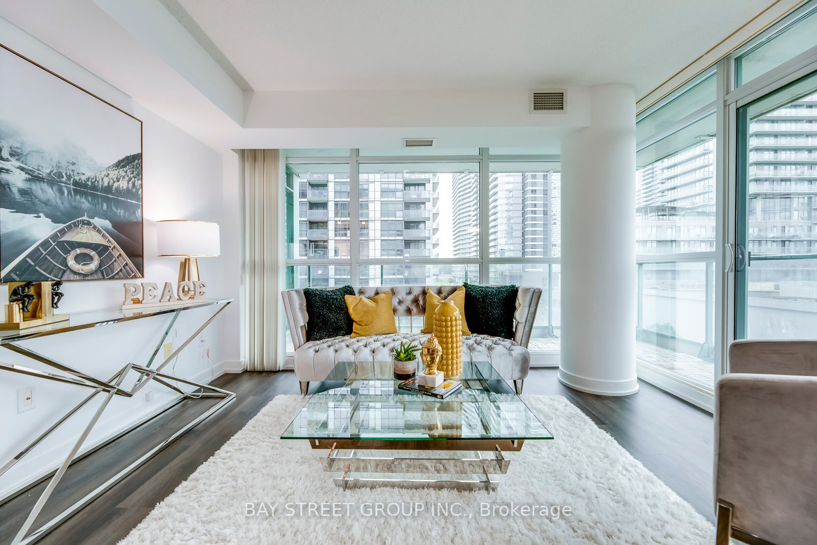 15 Singer Court, #601