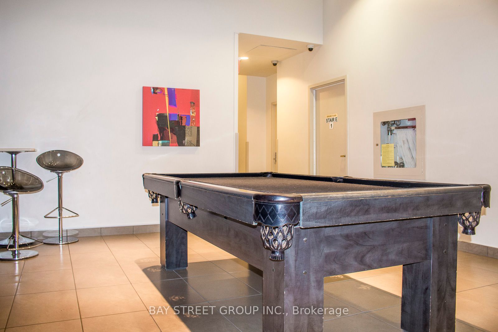 15 Singer Court, #601