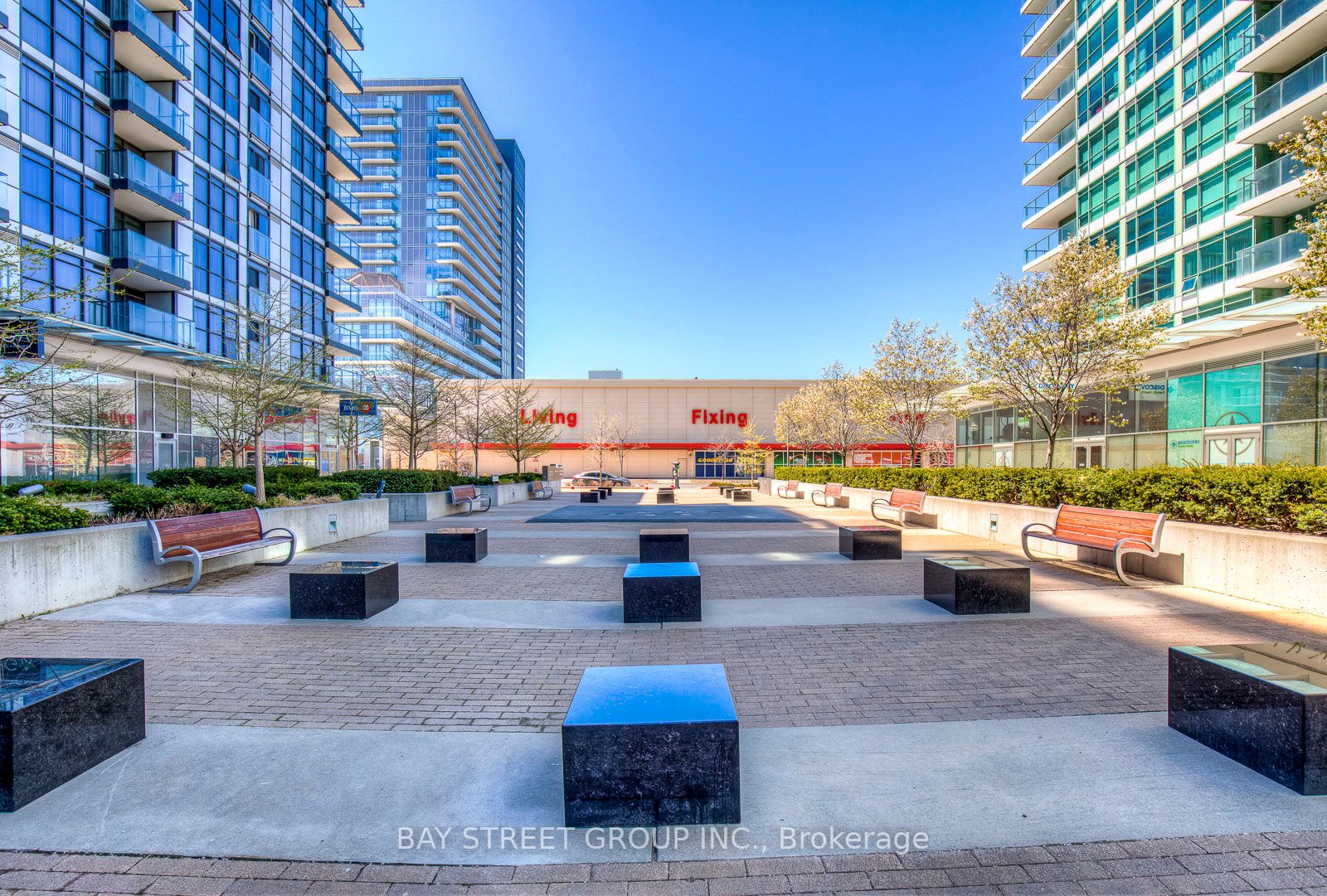 15 Singer Court, #601