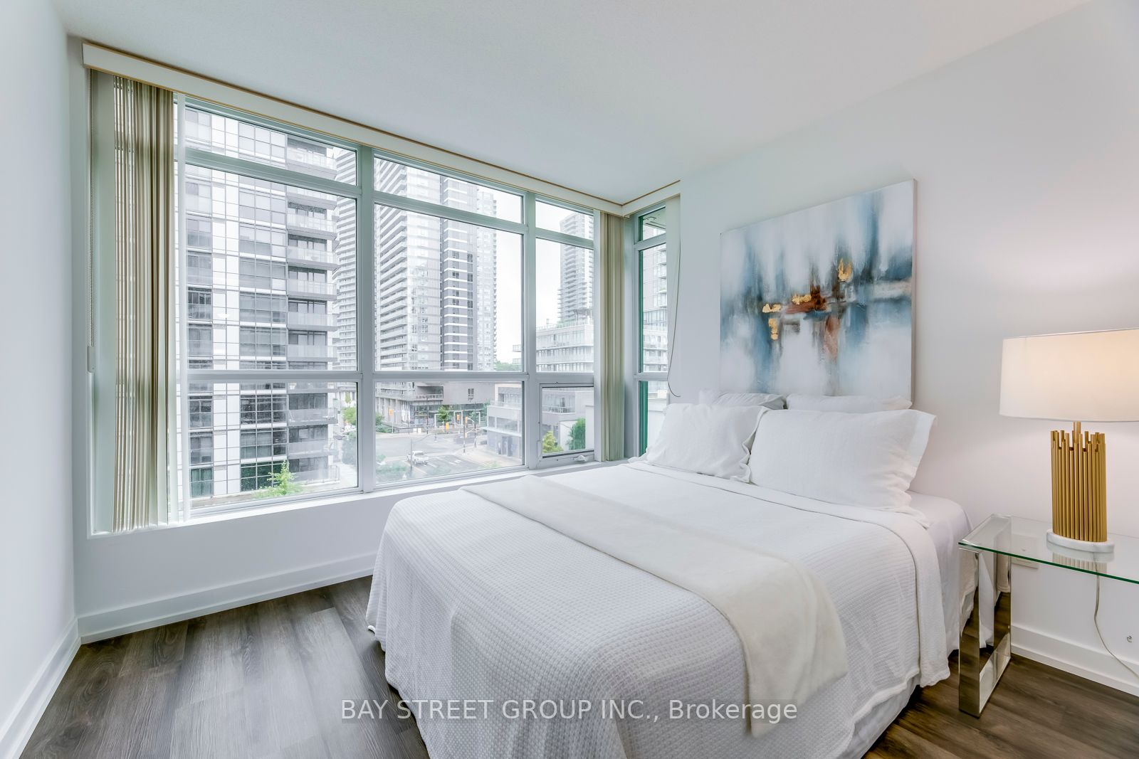 15 Singer Court, #601