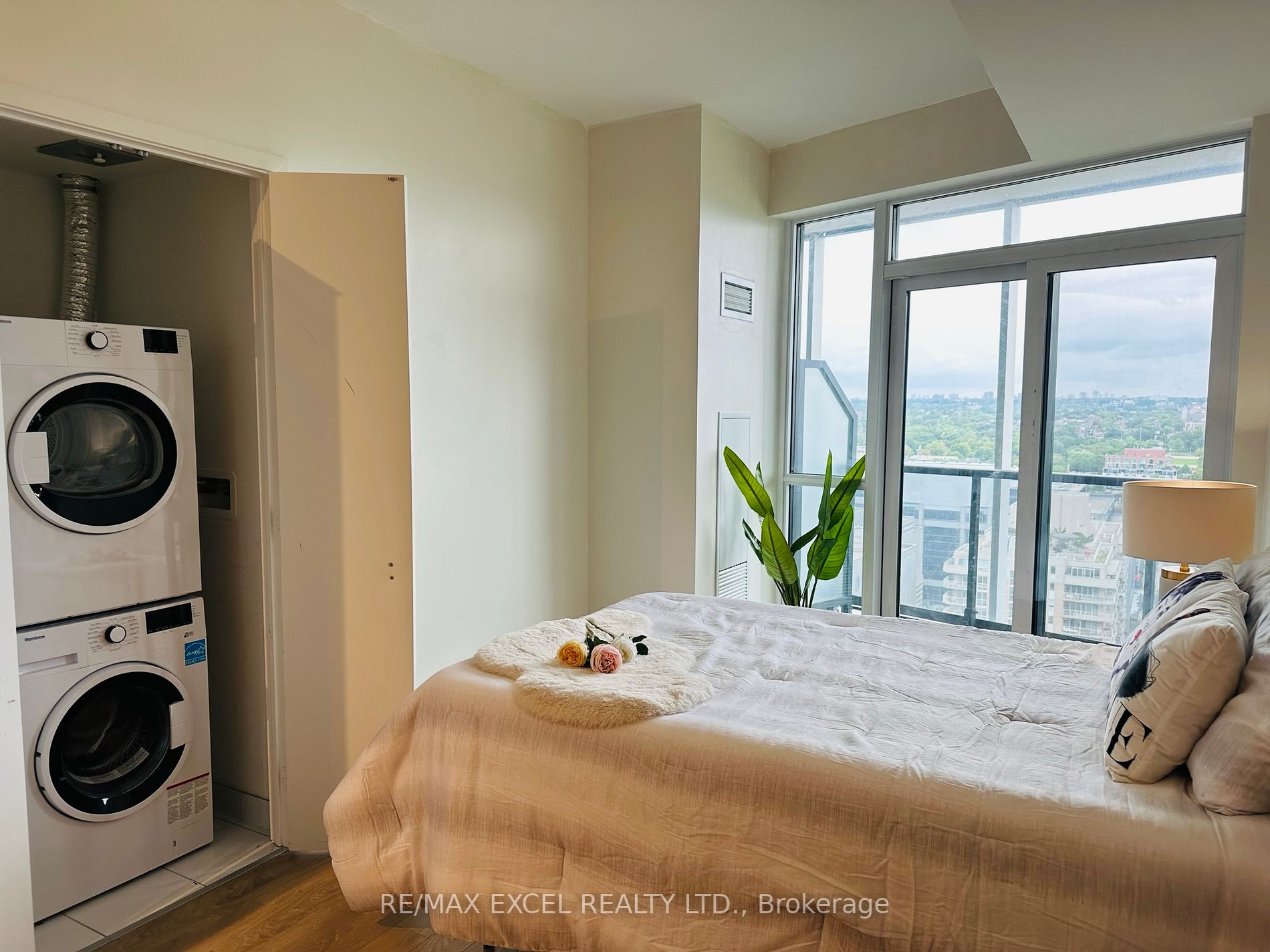 50 Ordnance St, #1708