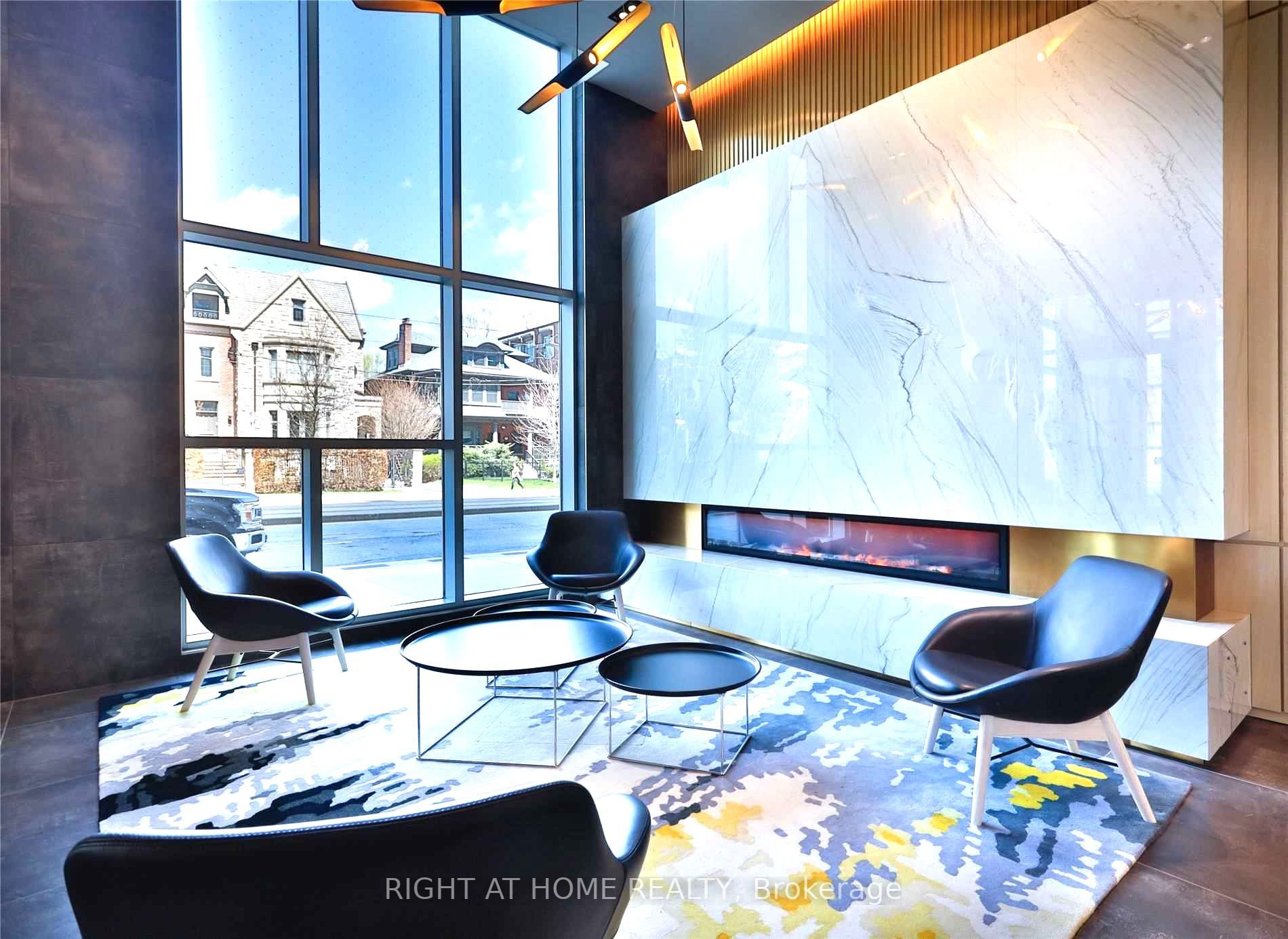223 St. Clair Ave W, #207