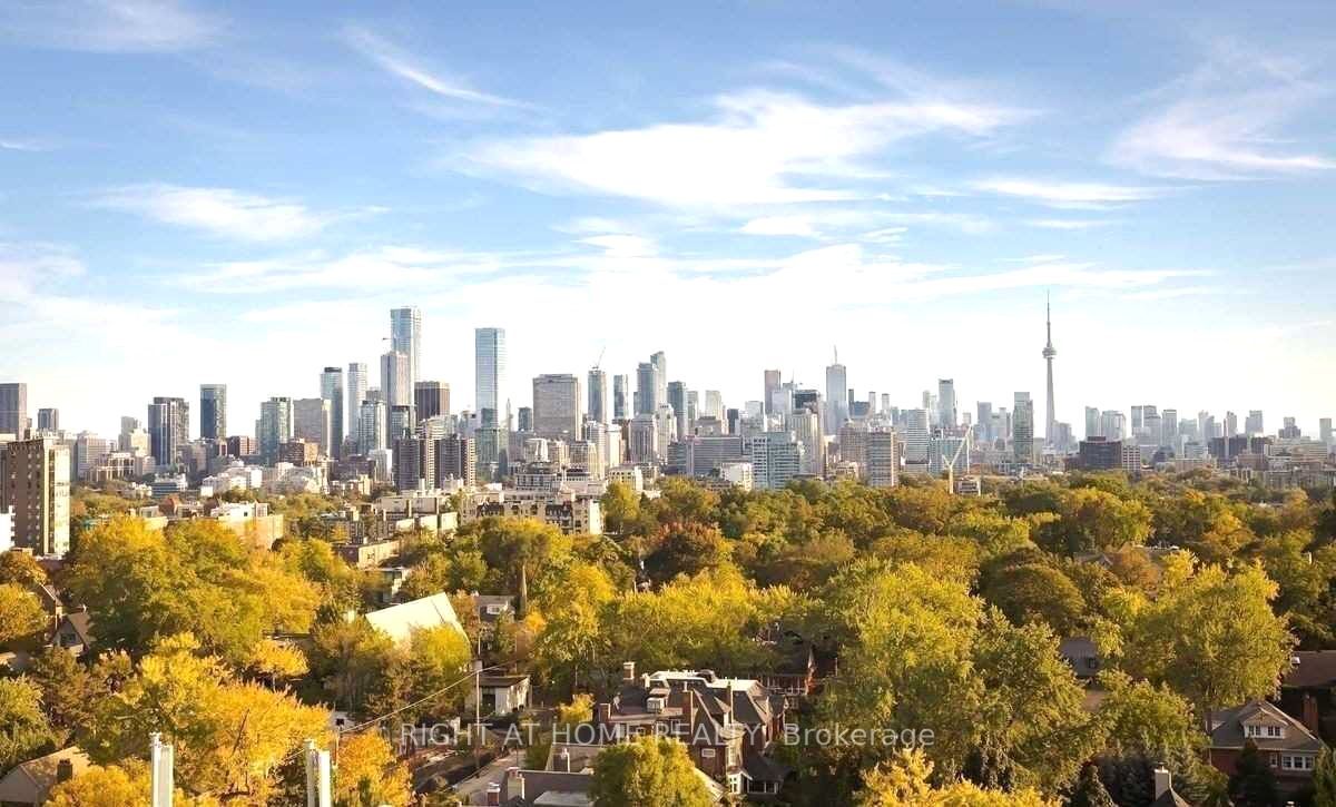 223 St. Clair Ave W, #207