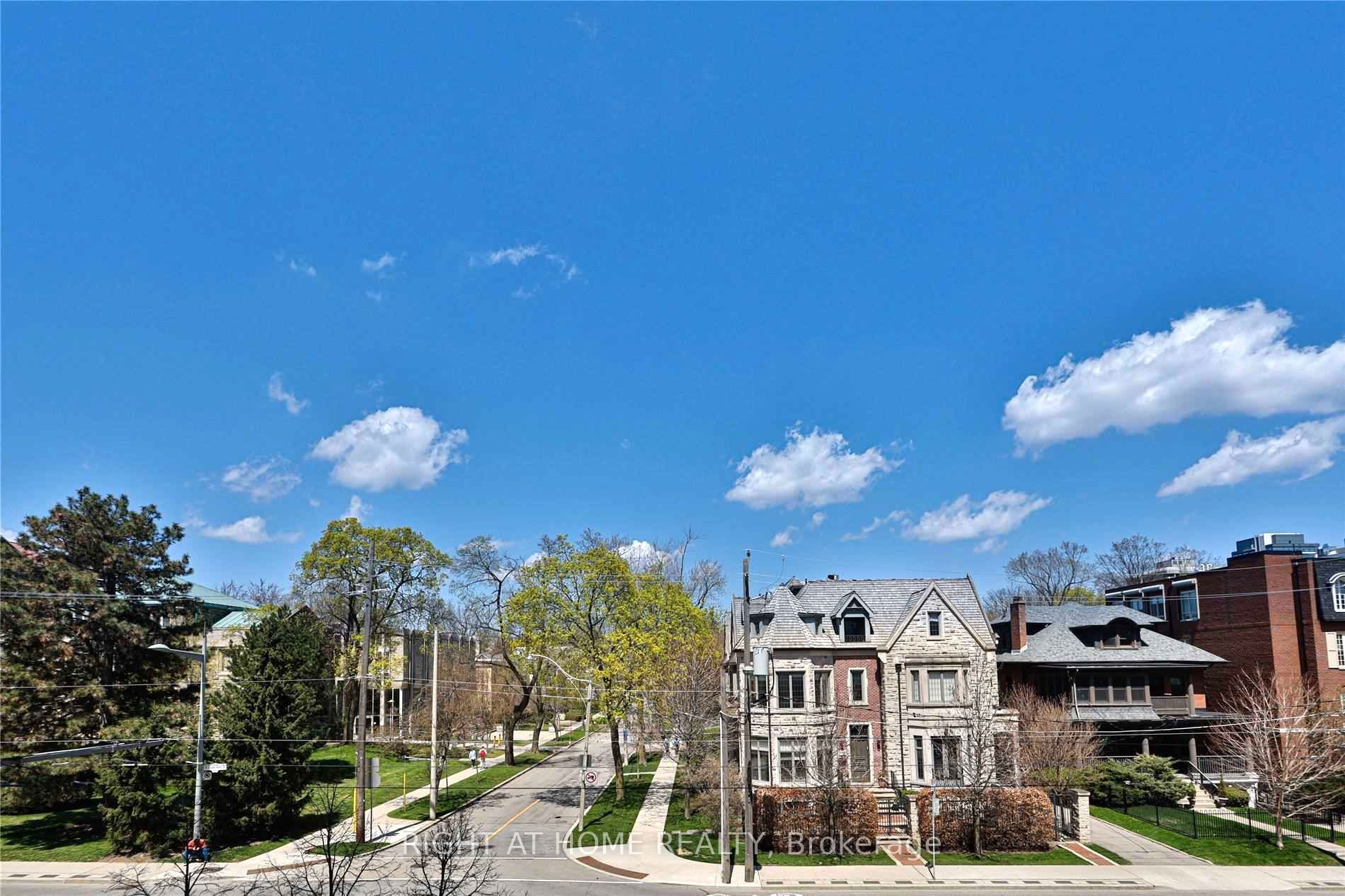 223 St. Clair Ave W, #207