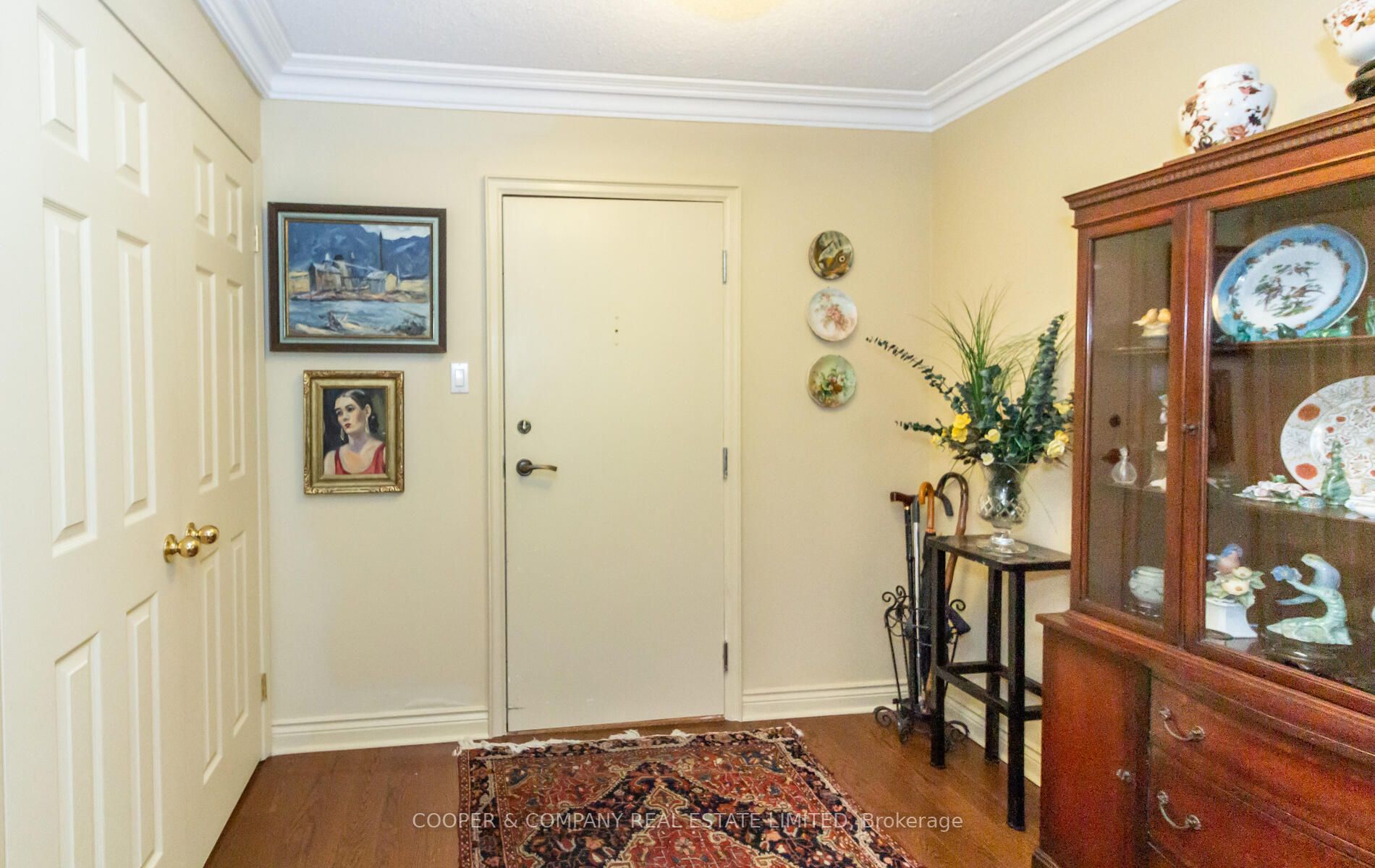 18 Lower Village Gate, #404