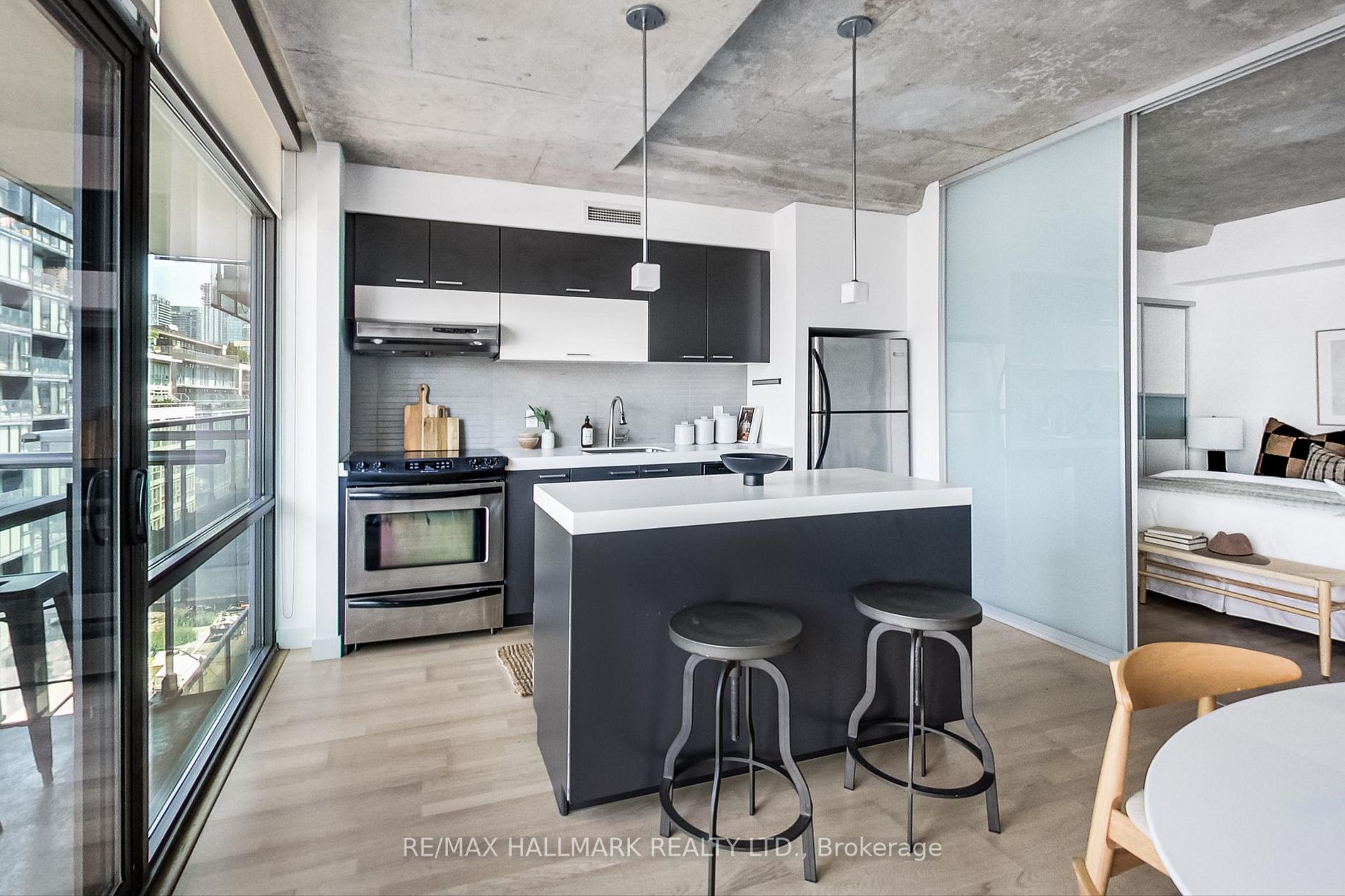 55 Stewart St, #809