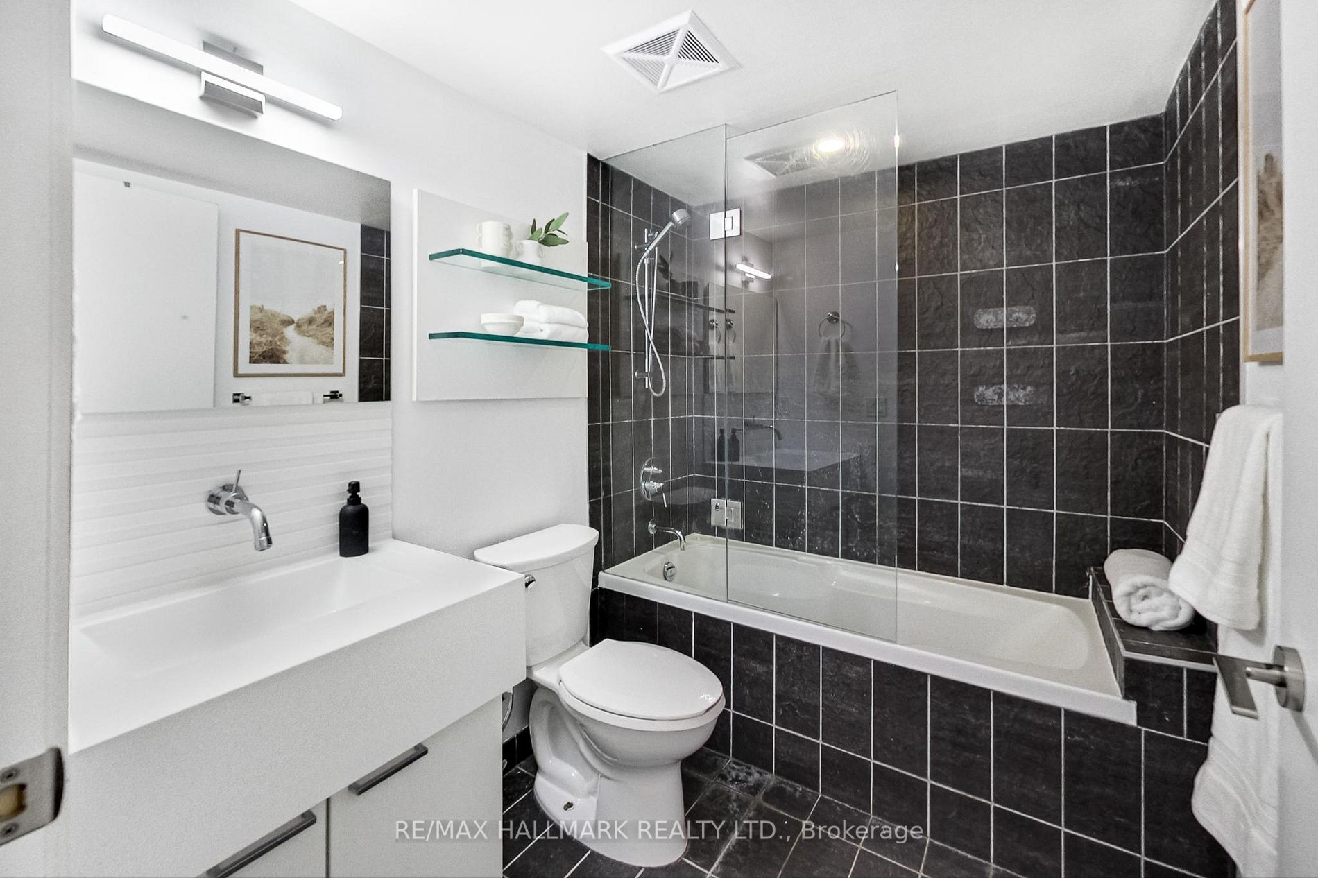 55 Stewart St, #809