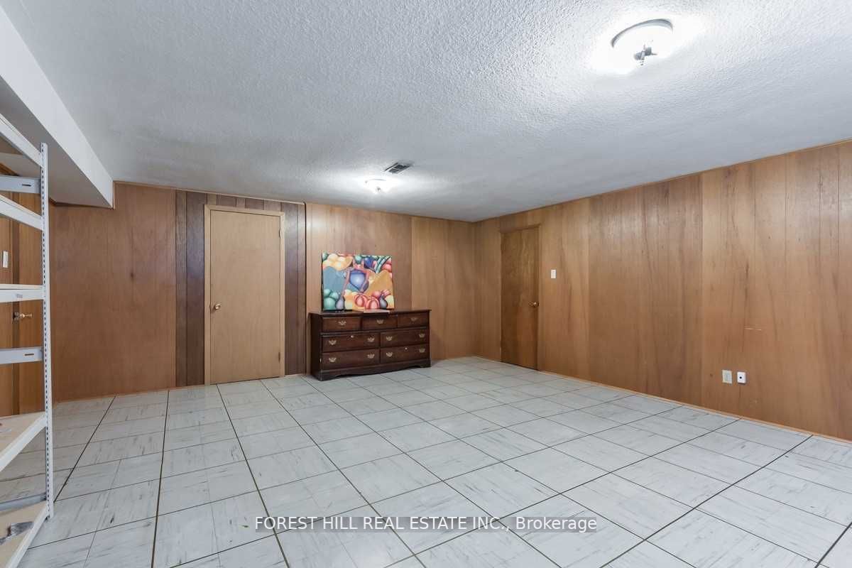 3 Tokay Crt