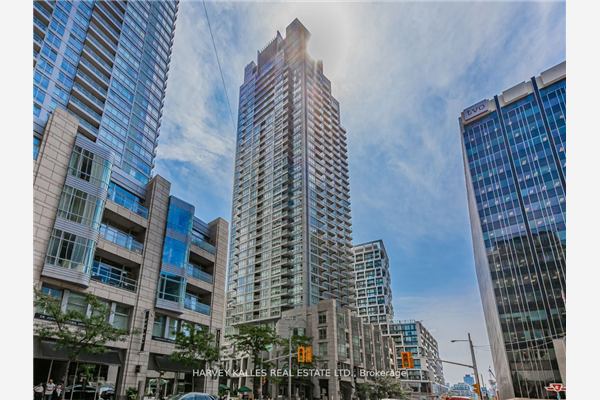2181 Yonge St, Toronto