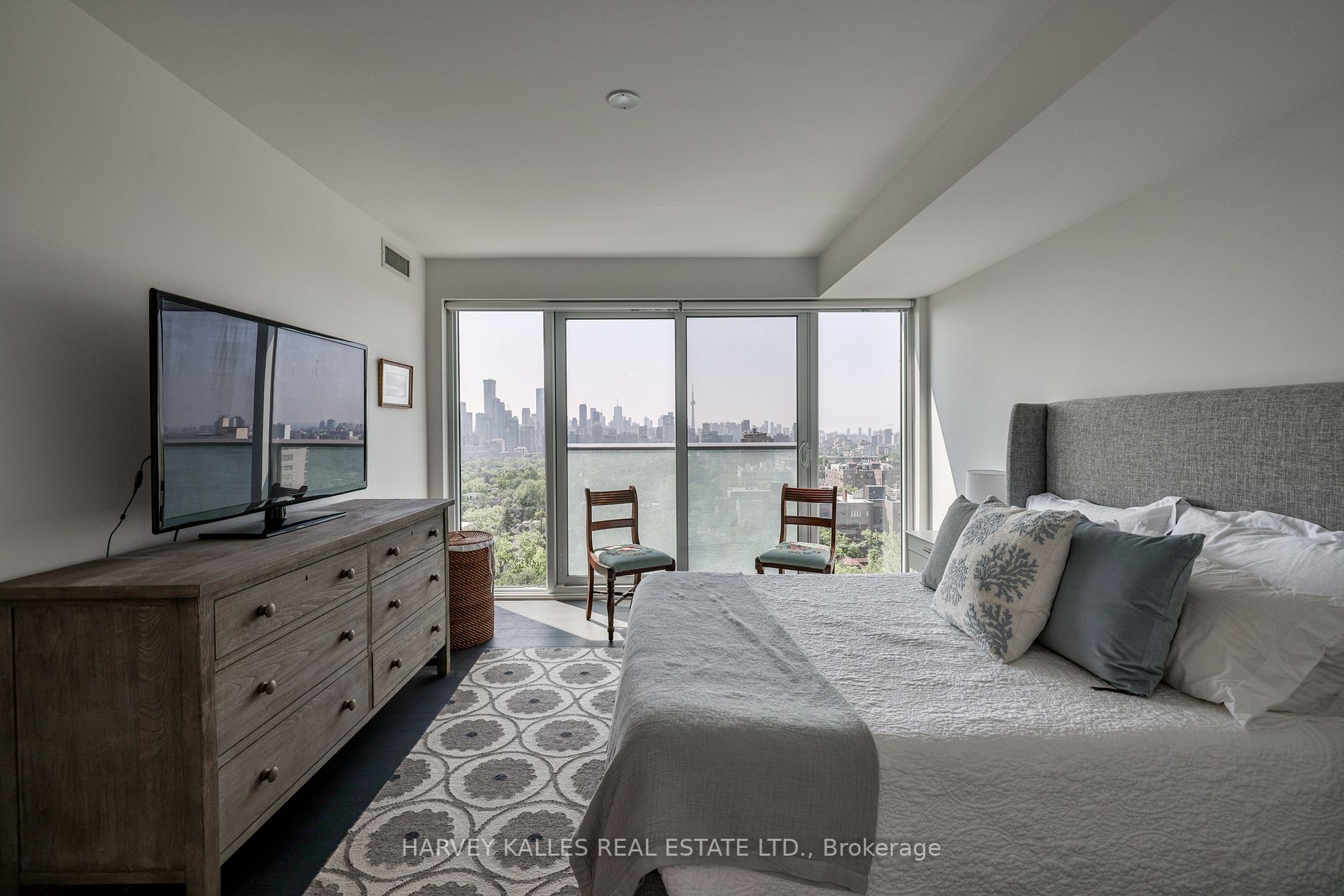 99 Foxbar Road, #1610