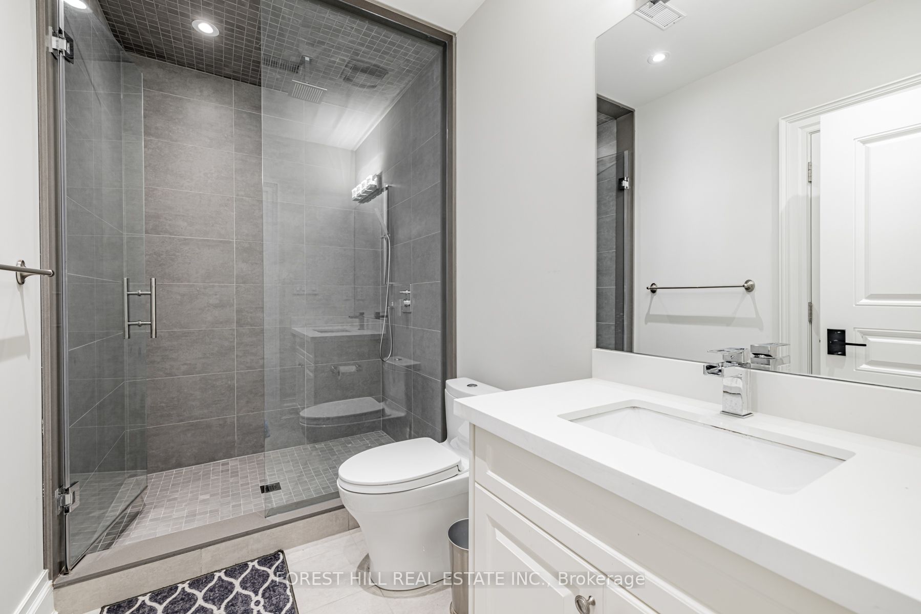61 Hawksbury Dr