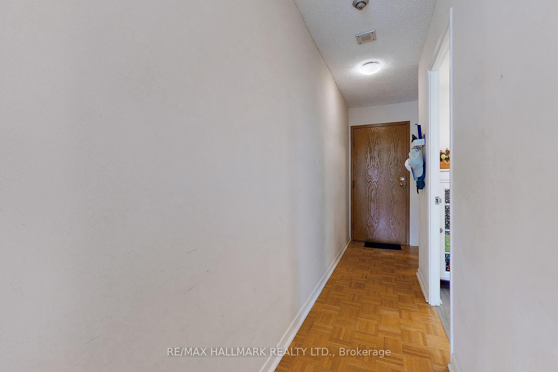 44 St Joseph St, #1805