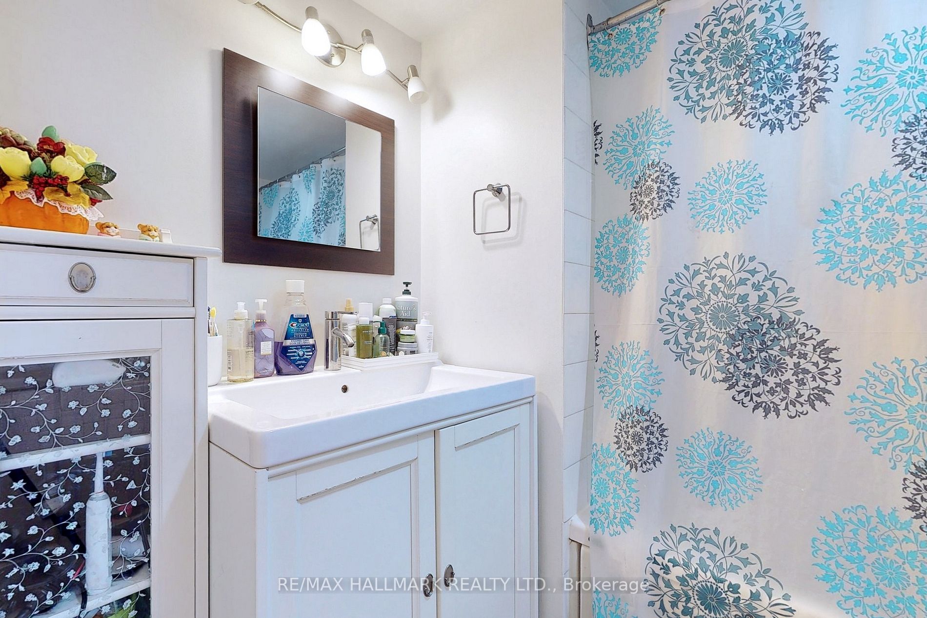 44 St Joseph St, #1805