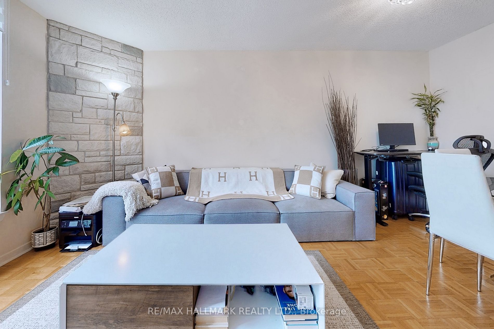 44 St Joseph St, #1805