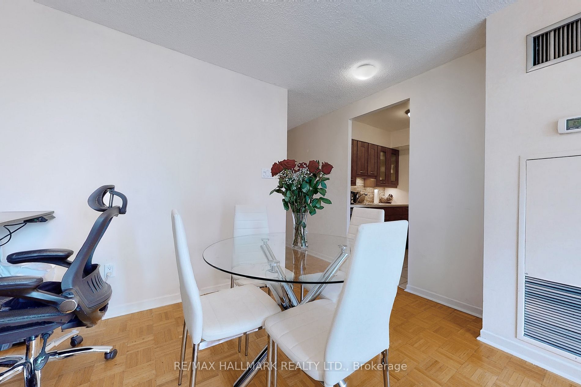 44 St Joseph St, #1805