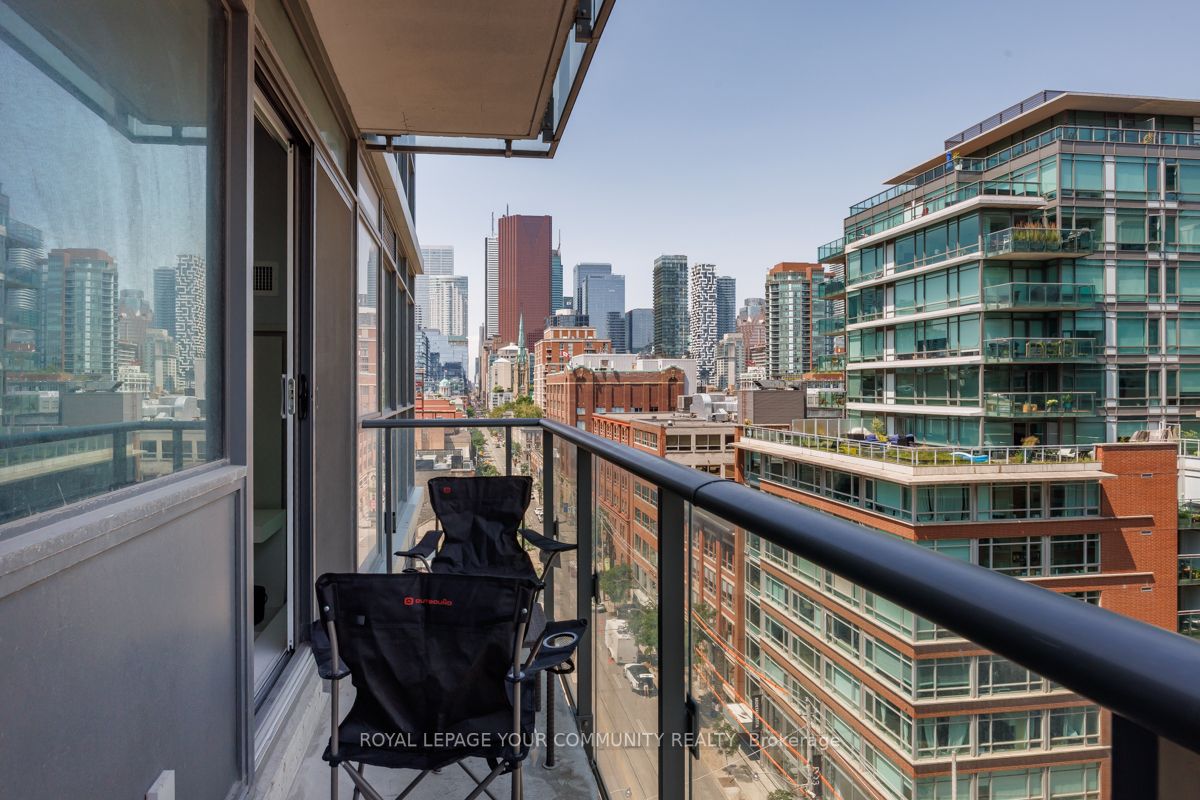 39 Sherbourne Street #1008