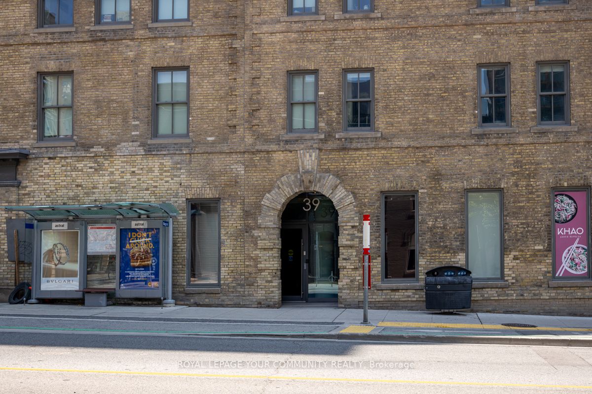39 Sherbourne St, #1008