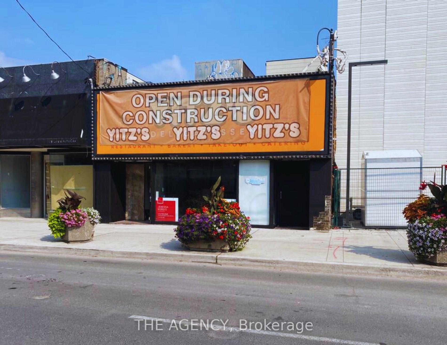 346 Eglinton Ave W