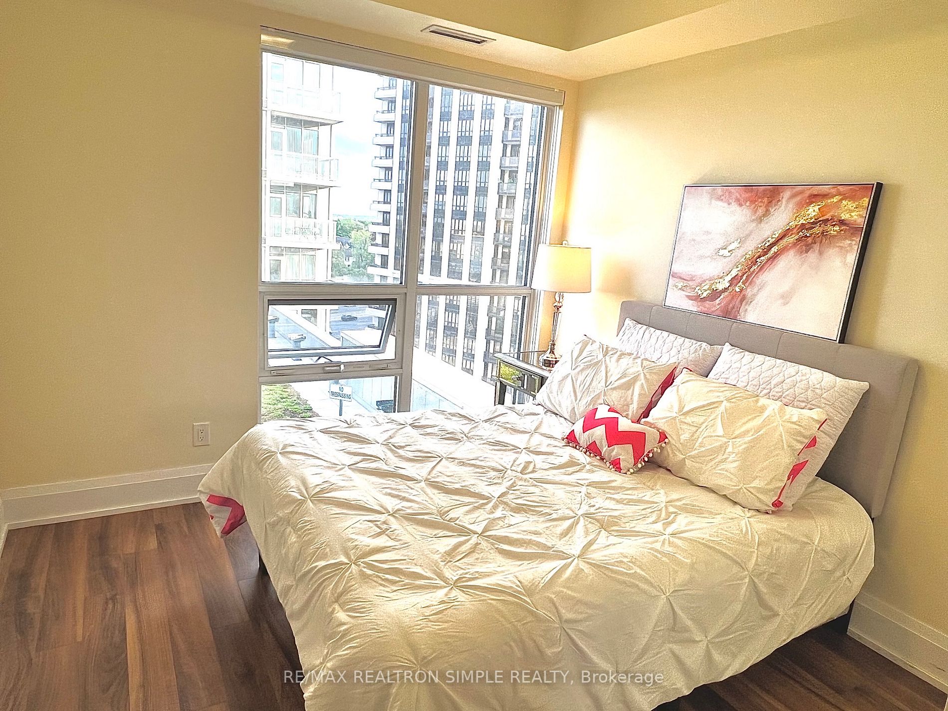 120 Harrison Garden Blvd, #1032