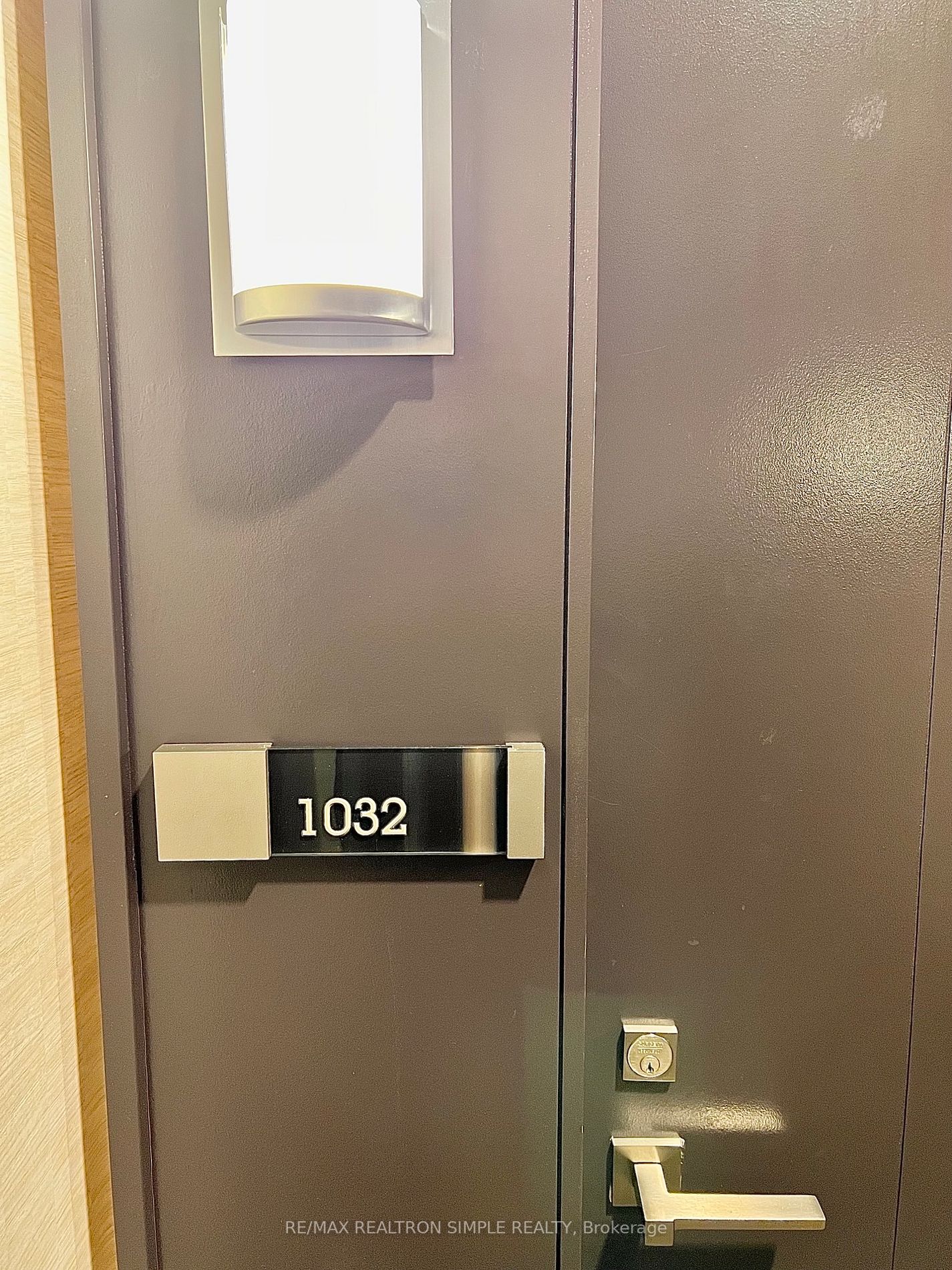120 Harrison Garden Blvd, #1032