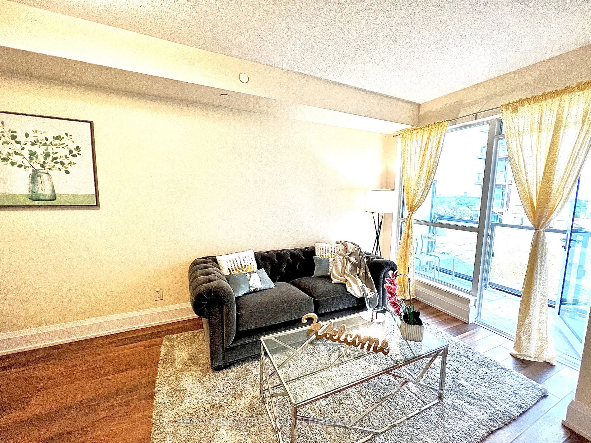 120 Harrison Garden Blvd, #1032