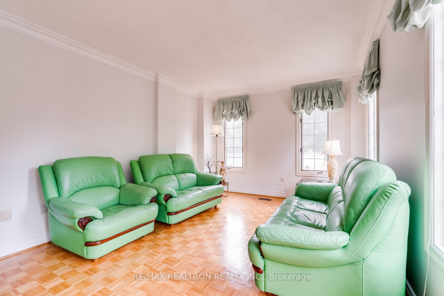Listing C6725402 - Large Photo # 4