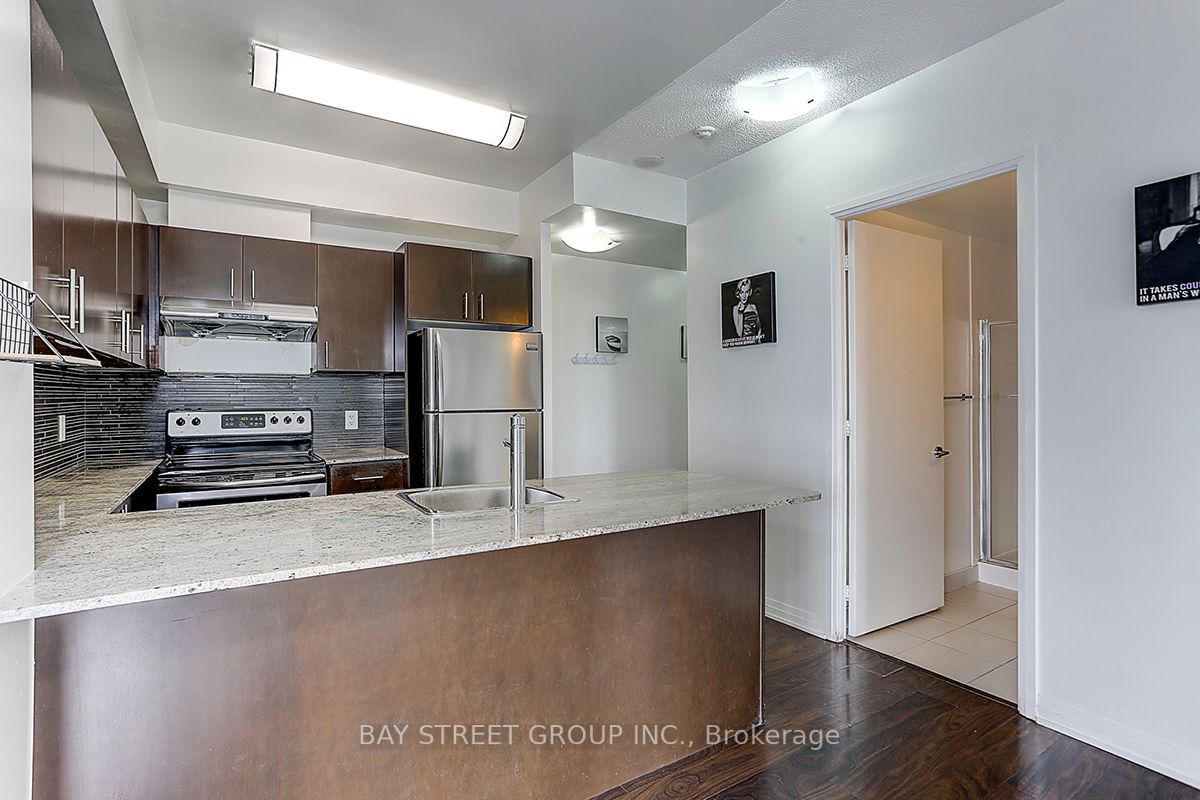 25 Cole St, #1603