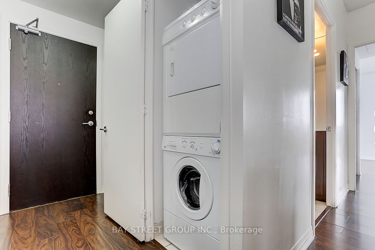 25 Cole St, #1603