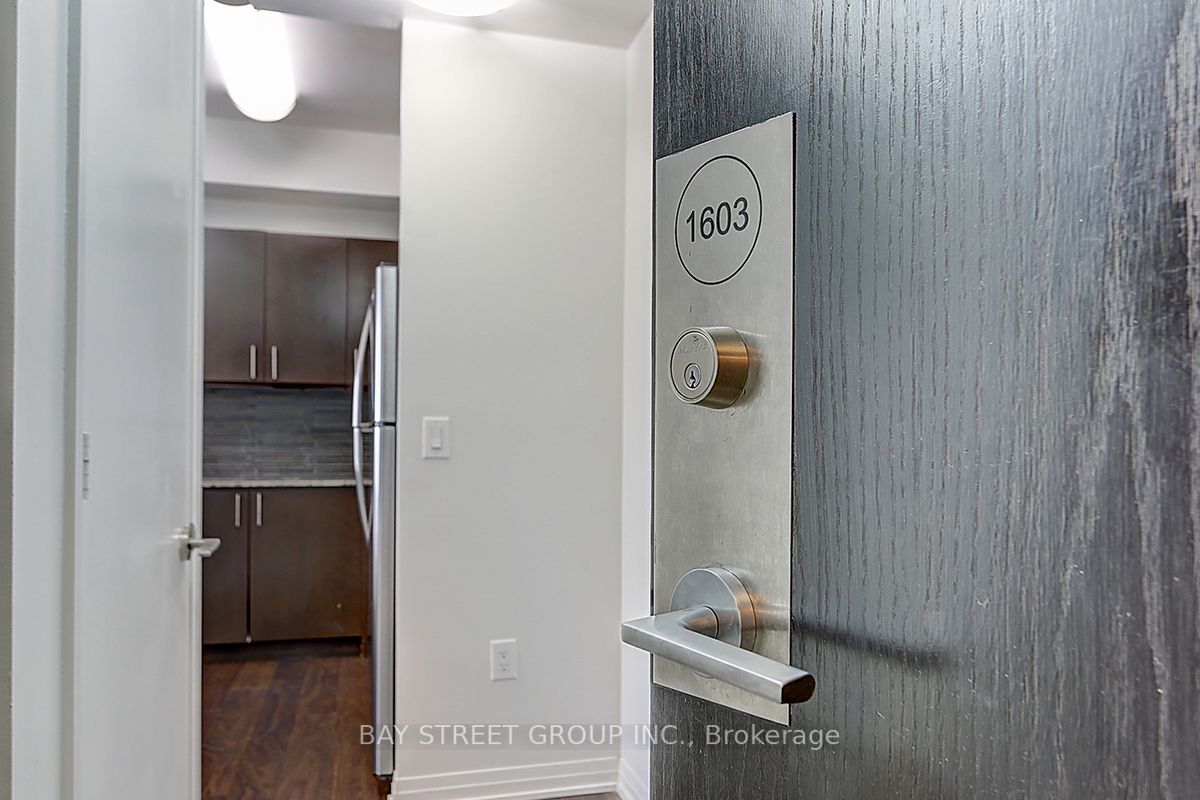 25 Cole St, #1603