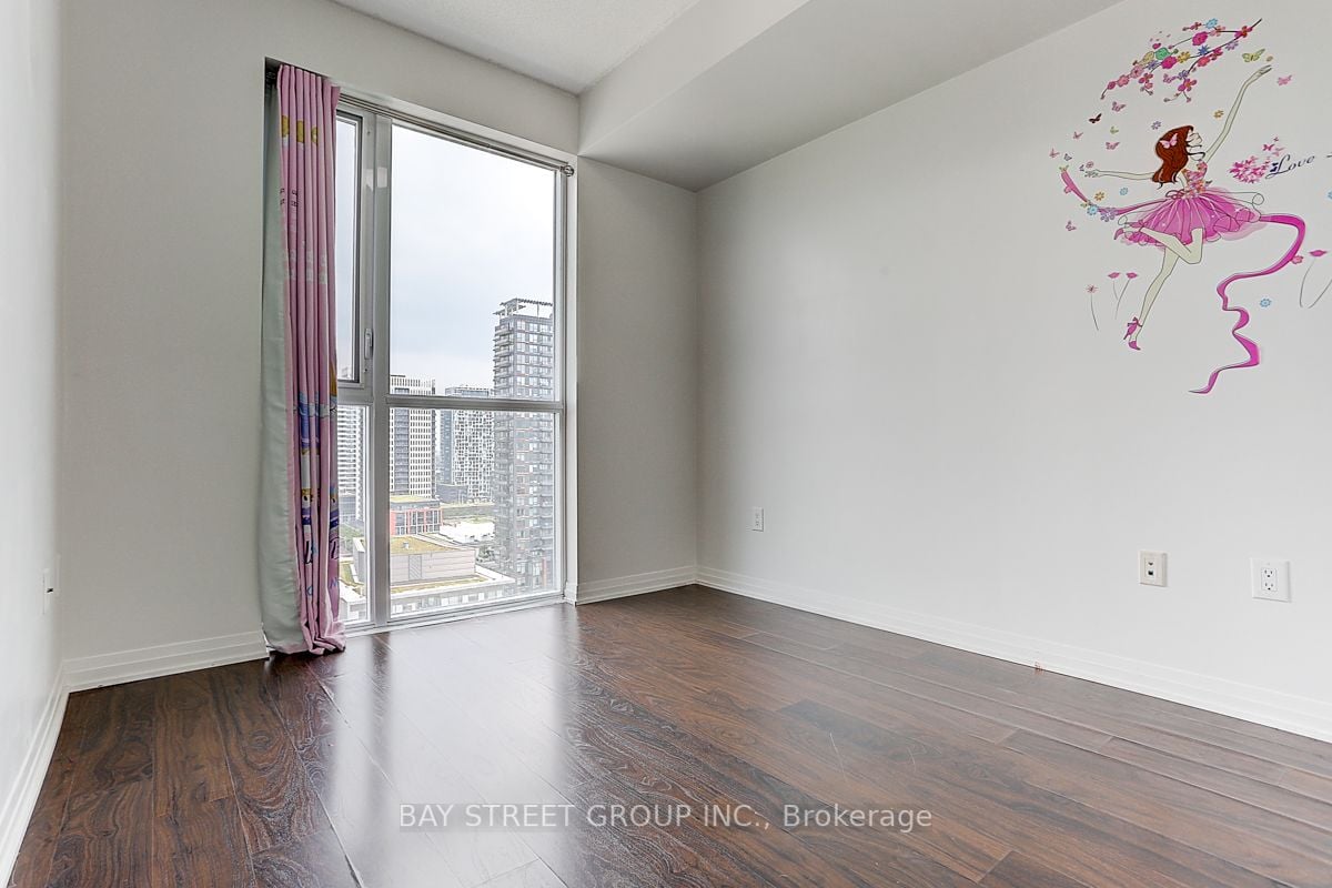 25 Cole St, #1603