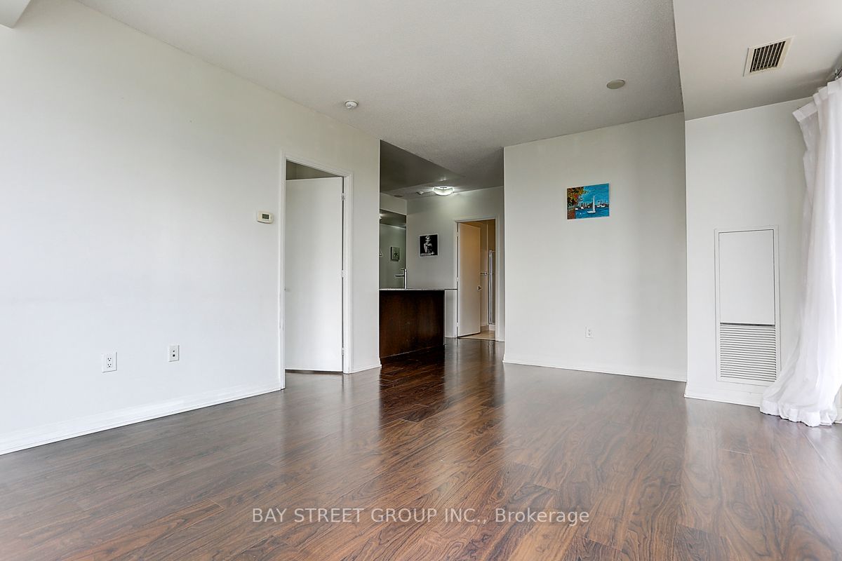 25 Cole St, #1603