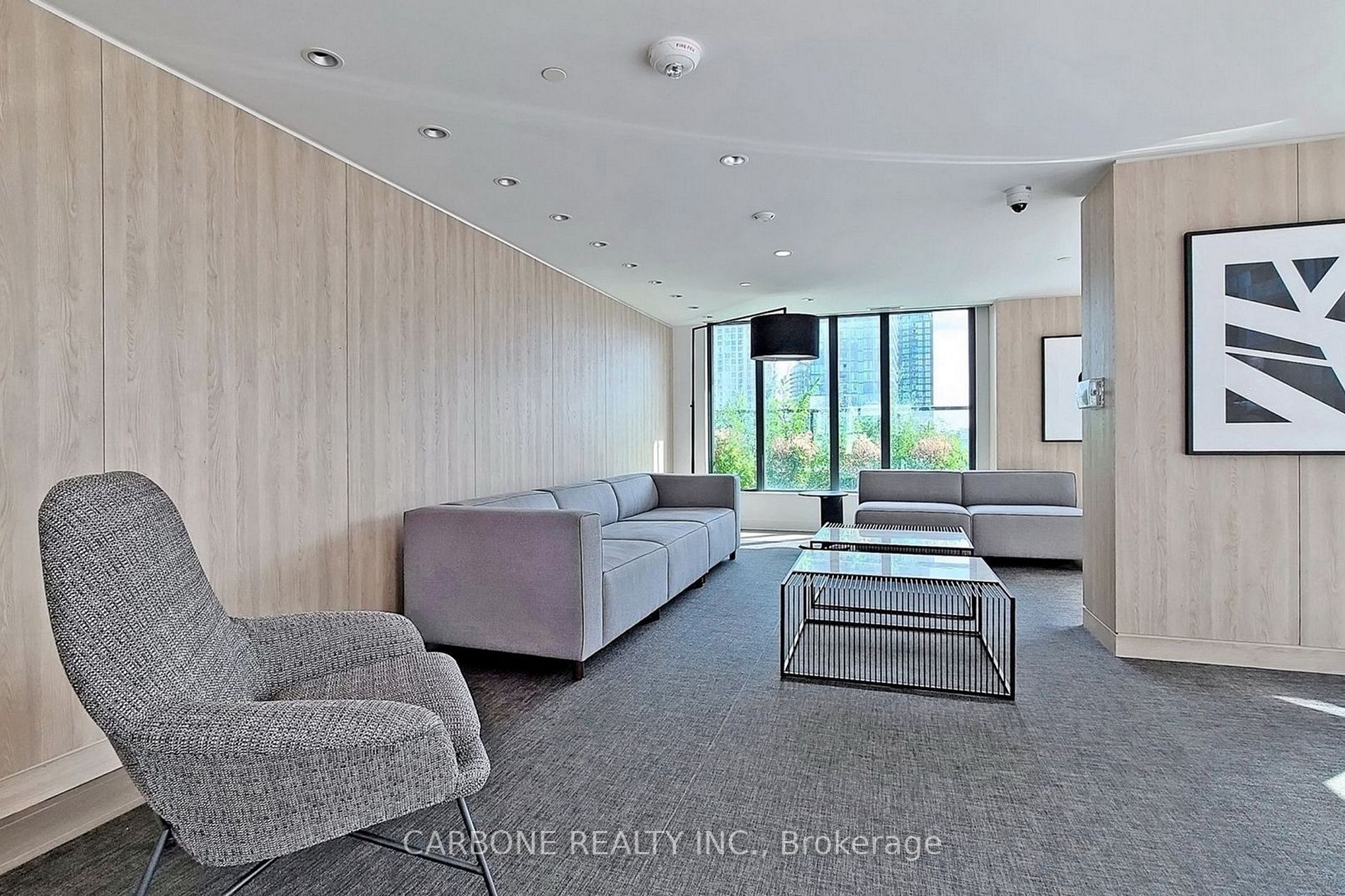 576 Front St W, #1017