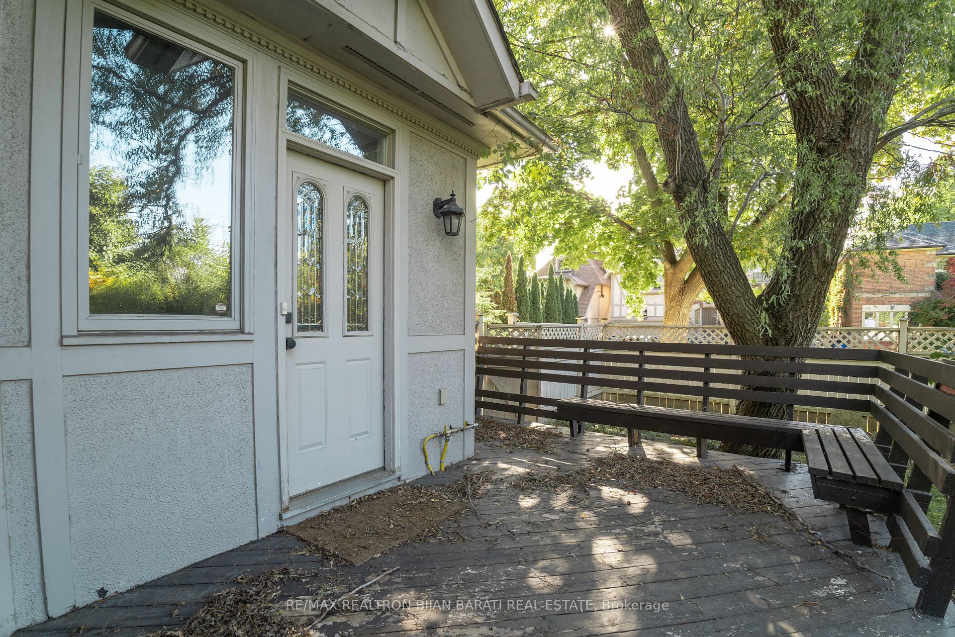 62 Elderwood Dr