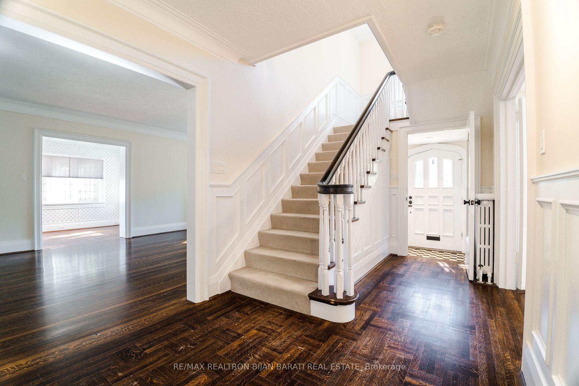 62 Elderwood Dr