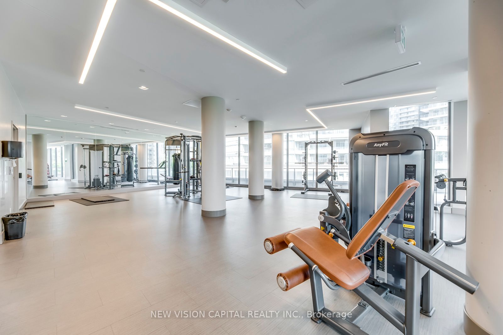 32 Forest Manor Rd, #611