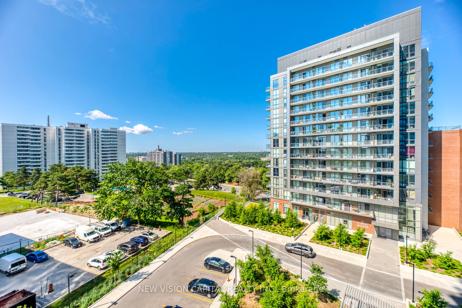 32 Forest Manor Rd, #611