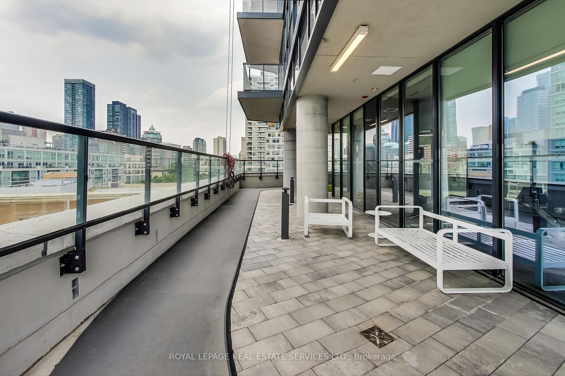159 Wellesley St E, #710